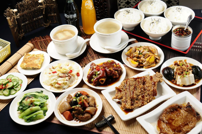 AQ豬脚飯