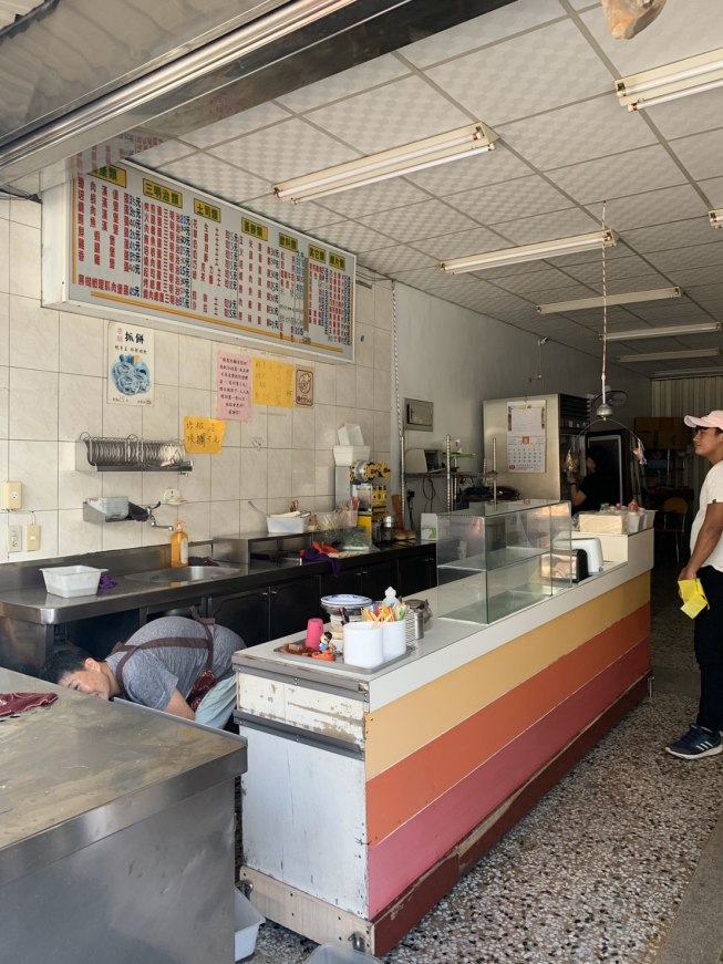 巨森早餐吧開封店