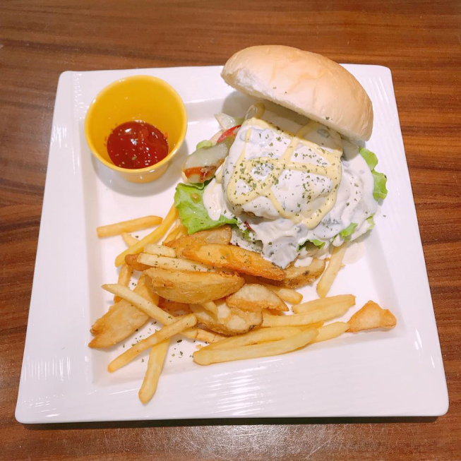 艾米蔻義式餐飲中平店