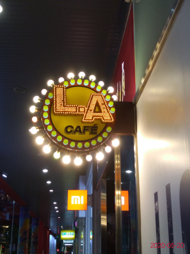 LA CAFE