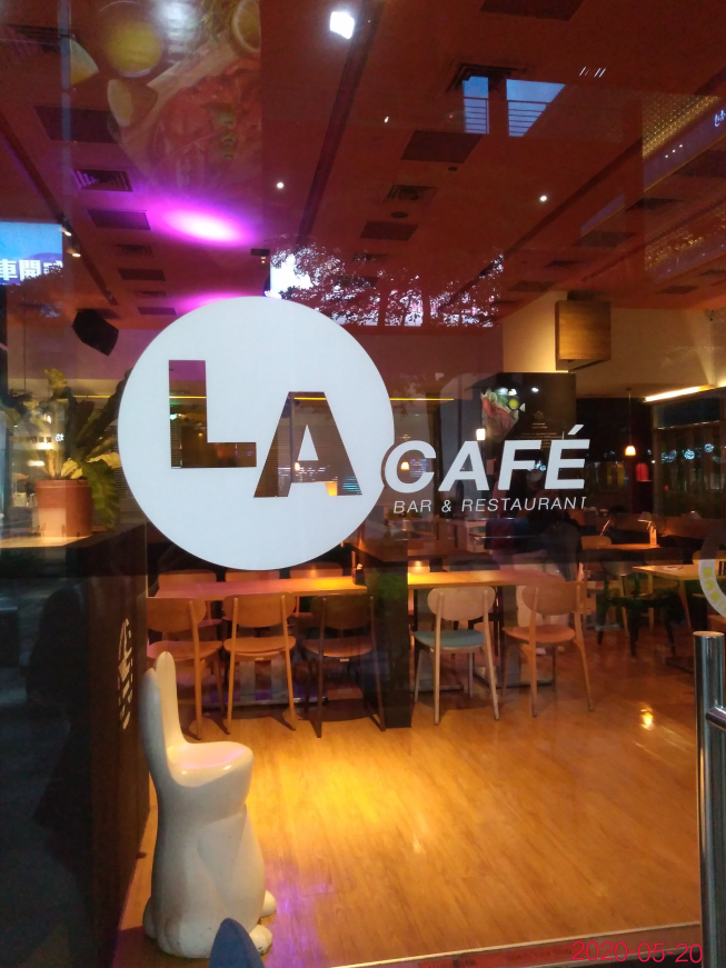 LA CAFE