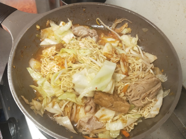 懷寧炒泡麵丼飯專賣店
