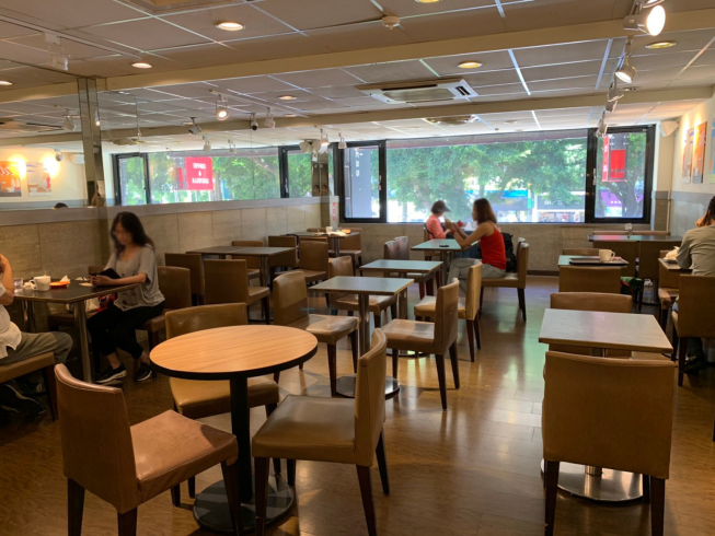 怡客咖啡-石牌捷運店