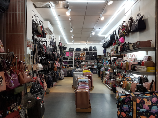 千千歲精品服飾店