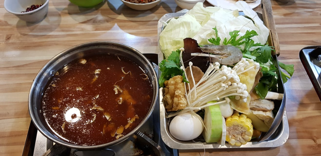 陶城石頭火鍋